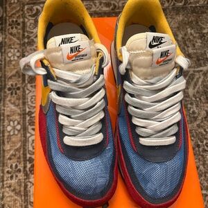 Nike LDWAFFLE/ SACÁI